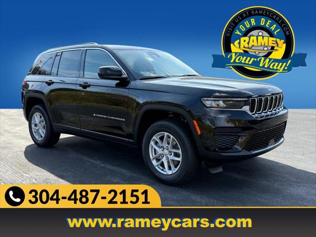 2025 Jeep Grand Cherokee GRAND CHEROKEE LAREDO X 4X4