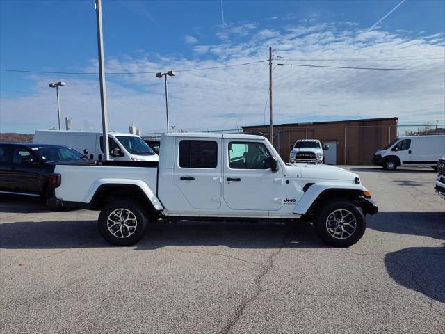 2026 Jeep Gladiator GLADIATOR SPORT S 4X4 2026 Jeep Gladiator GLADIATOR SPORT S 4X4