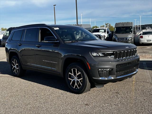 2025 Jeep Grand Cherokee GRAND CHEROKEE L LIMITED 4X4