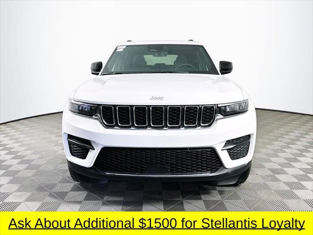 2025 Jeep Grand Cherokee GRAND CHEROKEE LAREDO X 4X4 2025 Jeep Grand Cherokee GRAND CHEROKEE LAREDO X 4X4