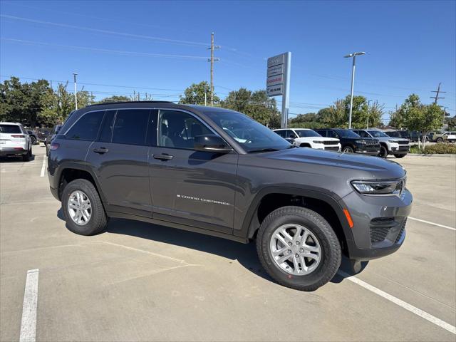 2025 Jeep Grand Cherokee GRAND CHEROKEE LAREDO 4X2 2025 Jeep Grand Cherokee GRAND CHEROKEE LAREDO 4X2