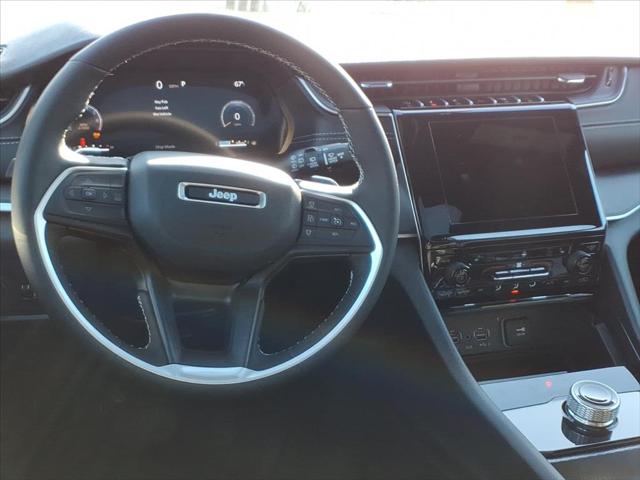 2025 Jeep Grand Cherokee GRAND CHEROKEE L LAREDO X 4X4