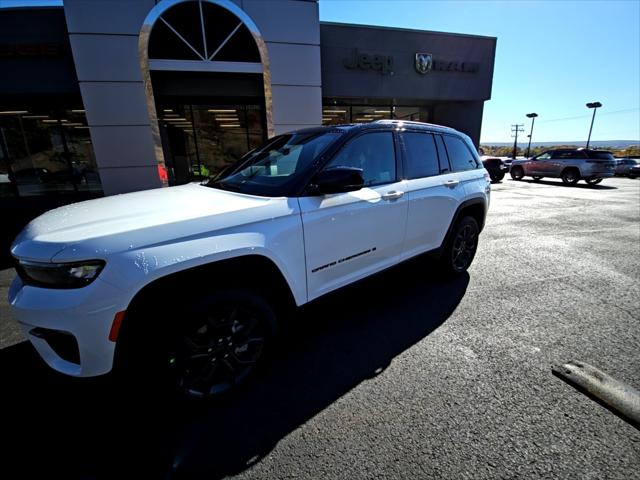 2025 Jeep Grand Cherokee GRAND CHEROKEE LIMITED 4X4 2025 Jeep Grand Cherokee GRAND CHEROKEE LIMITED 4X4