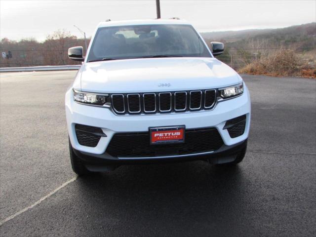 2025 Jeep Grand Cherokee GRAND CHEROKEE LAREDO X 4X4