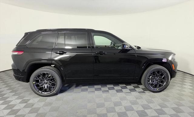 2025 Jeep Grand Cherokee GRAND CHEROKEE SUMMIT RESERVE 4X4