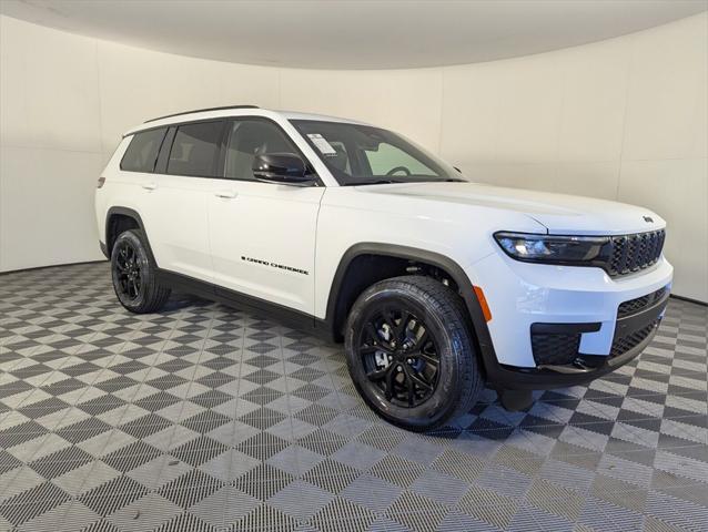 2025 Jeep Grand Cherokee GRAND CHEROKEE L ALTITUDE 4X2