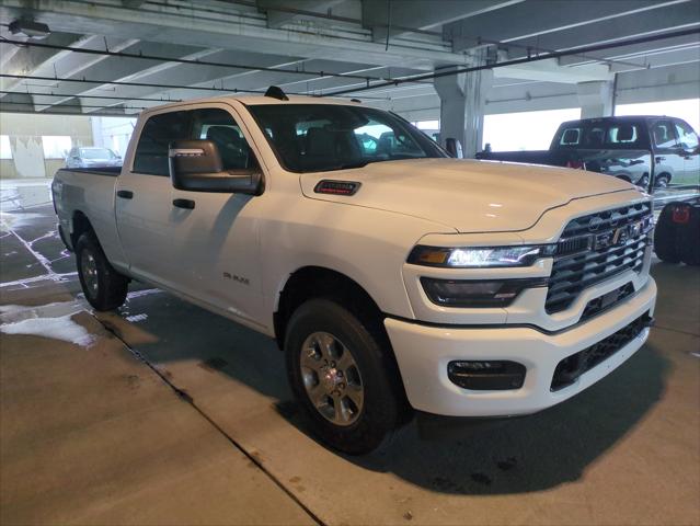 2025 RAM Ram 2500 RAM 2500 BIG HORN CREW CAB 4X2 64 BOX