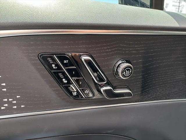 2026 Cadillac iQ V-Series Premium AWD