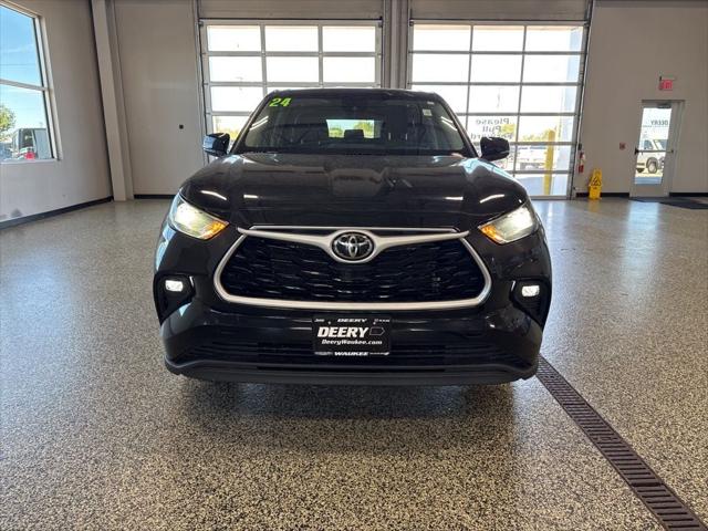 2024 Toyota Highlander LE 2024 Toyota Highlander LE