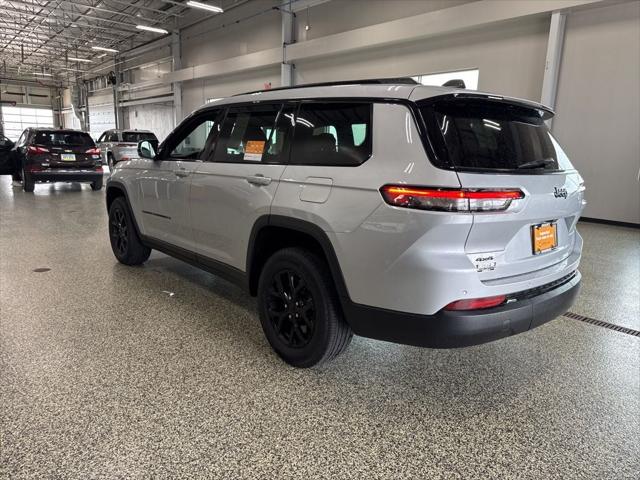 2024 Jeep Grand Cherokee L Altitude 4x4 2024 Jeep Grand Cherokee L Altitude 4x4