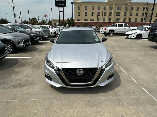 2022 Nissan Altima SR FWD
