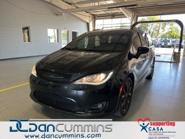 2020 Chrysler Pacifica Touring L