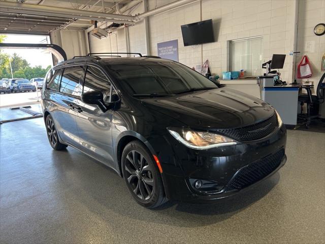 2020 Chrysler Pacifica Touring L