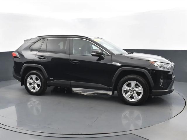 2020 Toyota RAV4 Hybrid XLE