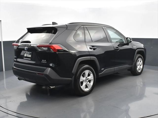 2020 Toyota RAV4 Hybrid XLE