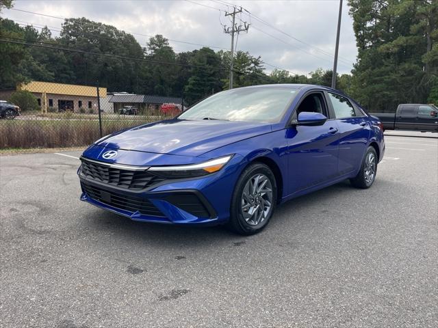 2024 Hyundai Elantra SEL 2024 Hyundai Elantra SEL