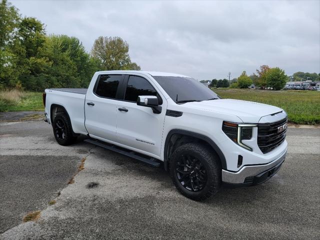 2023 GMC Sierra 1500 4WD Crew Cab Standard Box Pro