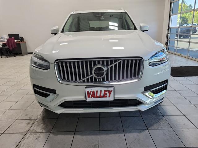 2024 Volvo XC90 B6 Plus Bright Theme 7-Seater