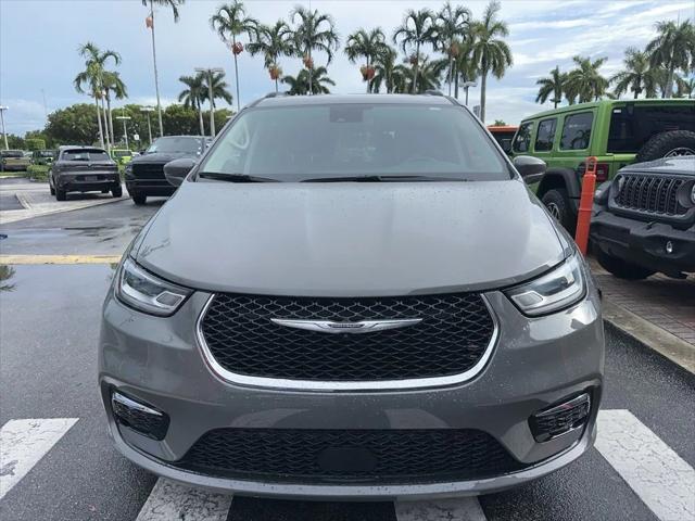 2022 Chrysler Pacifica Touring L 2022 Chrysler Pacifica Touring L