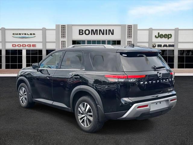 2024 Nissan Pathfinder SL 4WD 2024 Nissan Pathfinder SL 4WD