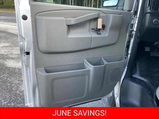 2025 Chevrolet Express Cargo Van RWD 2500 Extended Wheelbase WT