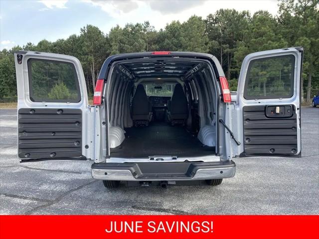 2025 Chevrolet Express Cargo Van RWD 2500 Extended Wheelbase WT