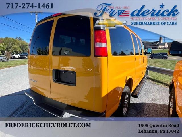 2025 Chevrolet Express Passenger RWD 2500 Regular Wheelbase LT
