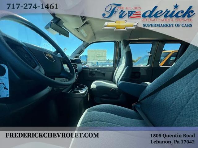 2025 Chevrolet Express Passenger RWD 2500 Regular Wheelbase LT