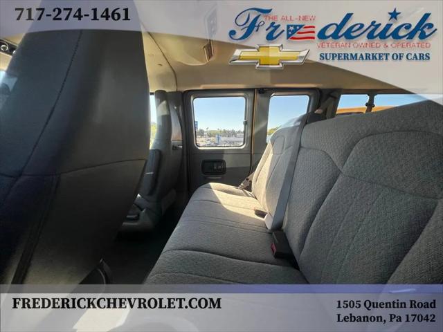 2025 Chevrolet Express Passenger RWD 2500 Regular Wheelbase LT