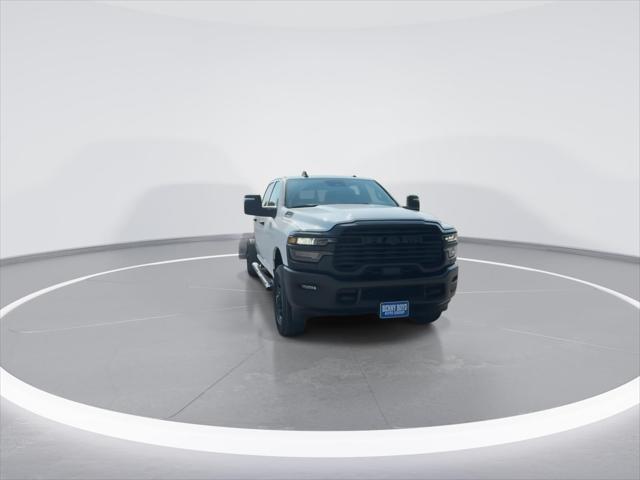 2025 RAM 3500 Tradesman Crew Cab 4x4 8 Box