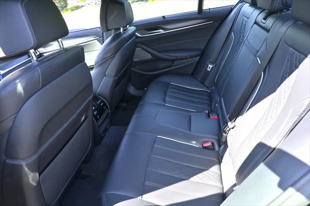 2023 BMW M5 i xDrive