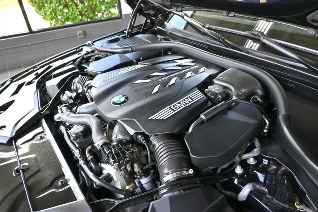 2023 BMW M5 i xDrive