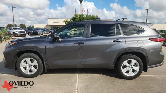 2023 Toyota Highlander LE