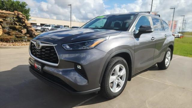 2023 Toyota Highlander LE