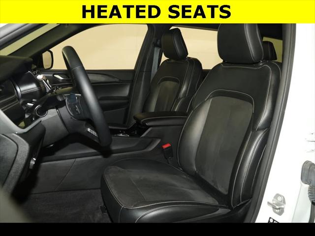 2021 Jeep Grand Cherokee L Altitude 4x4 2021 Jeep Grand Cherokee L Altitude 4x4