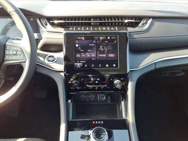 2025 Jeep Grand Cherokee L Laredo X 4x4