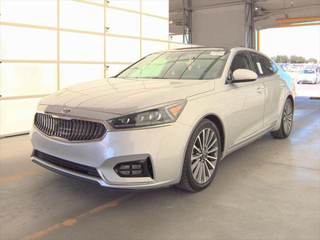 2017 Kia Cadenza Technology