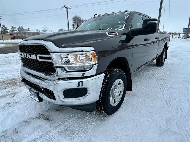 2024 RAM 3500 Tradesman Crew Cab 4x4 8 Box