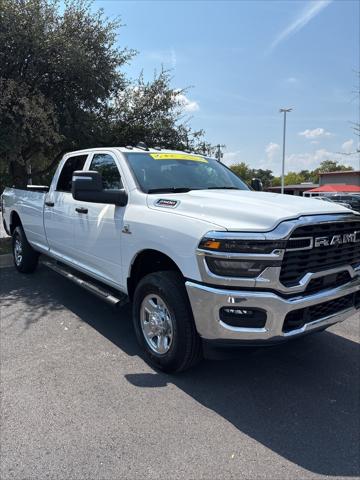 2025 RAM 2500 Tradesman Crew Cab 4x4 8 Box
