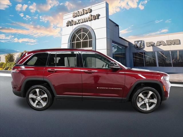 2024 Jeep Grand Cherokee Limited 4x4 2024 Jeep Grand Cherokee Limited 4x4