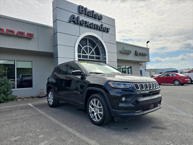 2024 Jeep Compass Latitude Lux FWD