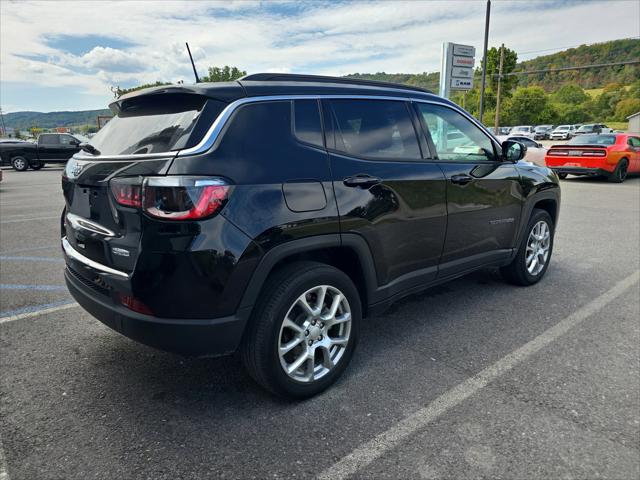 2024 Jeep Compass Latitude Lux FWD