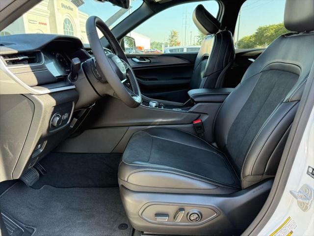 2025 Jeep Grand Cherokee GRAND CHEROKEE ALTITUDE X 4X4 2025 Jeep Grand Cherokee GRAND CHEROKEE ALTITUDE X 4X4