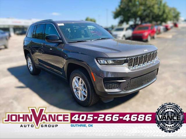 2025 Jeep Grand Cherokee GRAND CHEROKEE LAREDO X 4X4