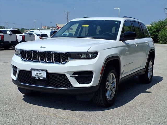 2023 Jeep Grand Cherokee Laredo 4x4