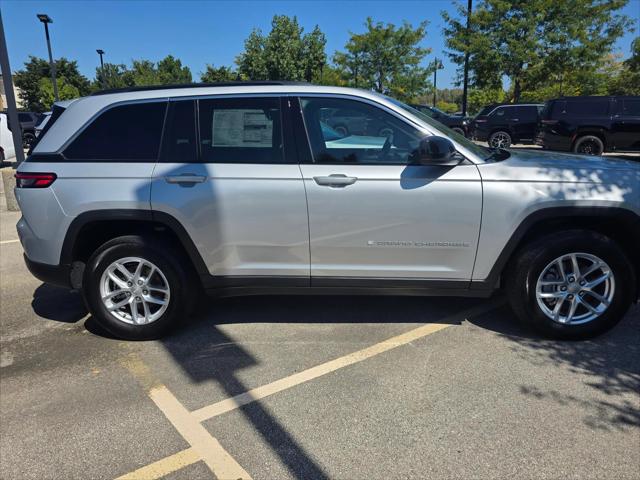 2025 Jeep Grand Cherokee Laredo X 4x4 2025 Jeep Grand Cherokee Laredo X 4x4