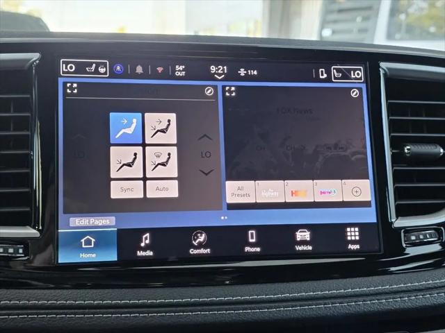 2026 Chrysler Pacifica Select