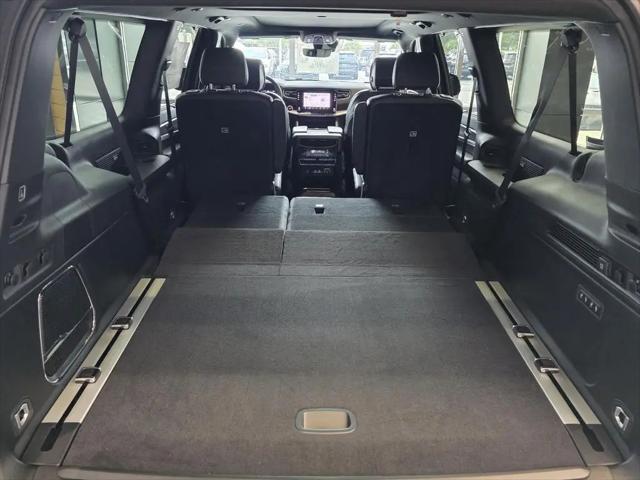 2025 Jeep Wagoneer Series III 4x4