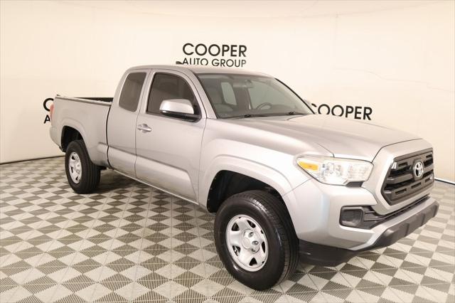 2017 Toyota Tacoma SR