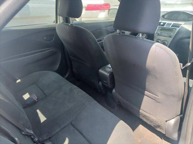 2012 Toyota Yaris Standard